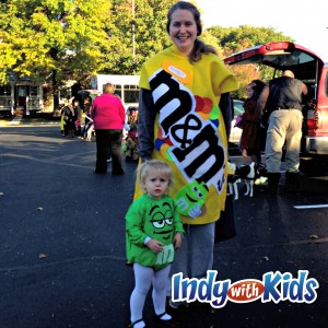 trick or treat halloween indy with kids mnms