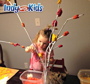 thanksgiving centerpieces with kids paper pulp branches making