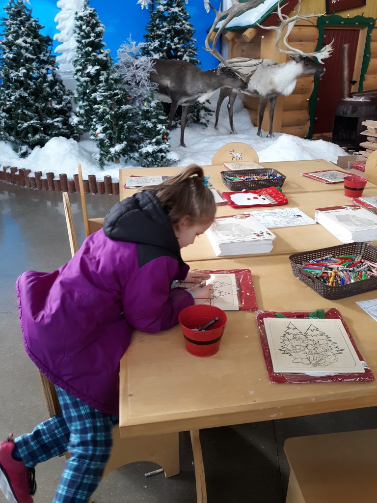 Cabelas christmas santa