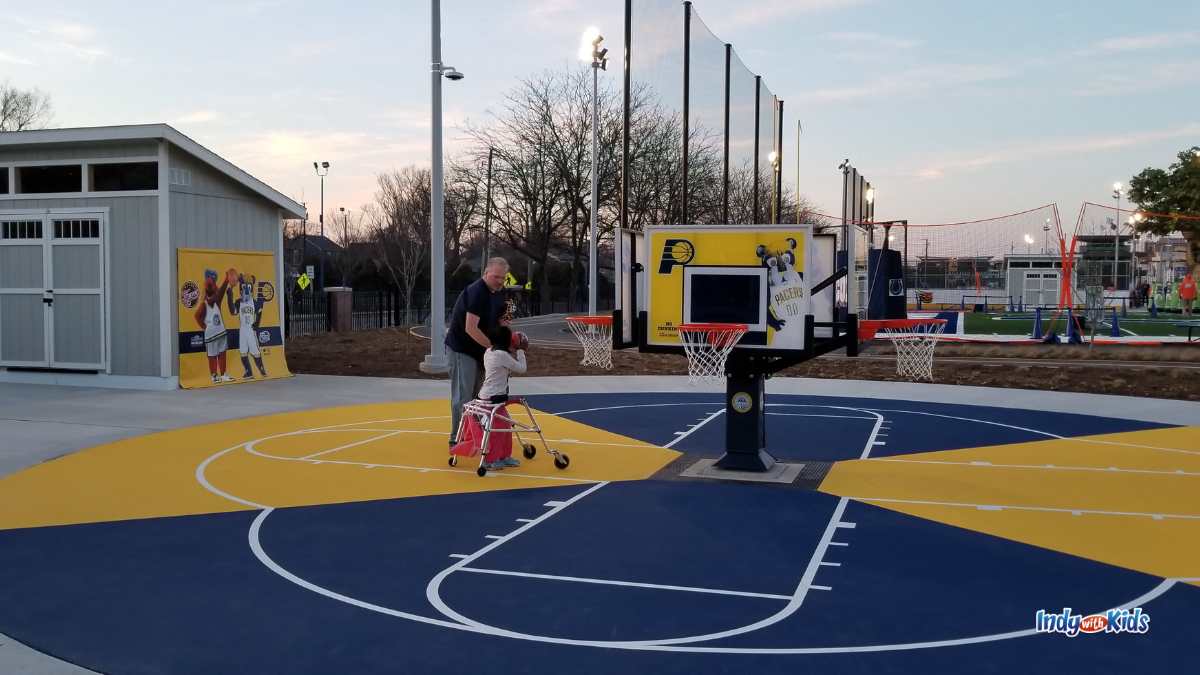 Sports Park at The Indianapolis children's museum: Basketball courts