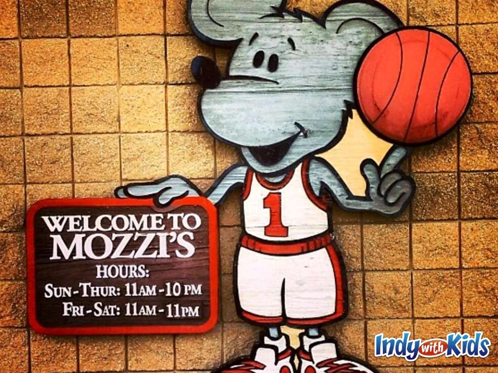 Mozzi's Pizza in Greenfield, Indiana