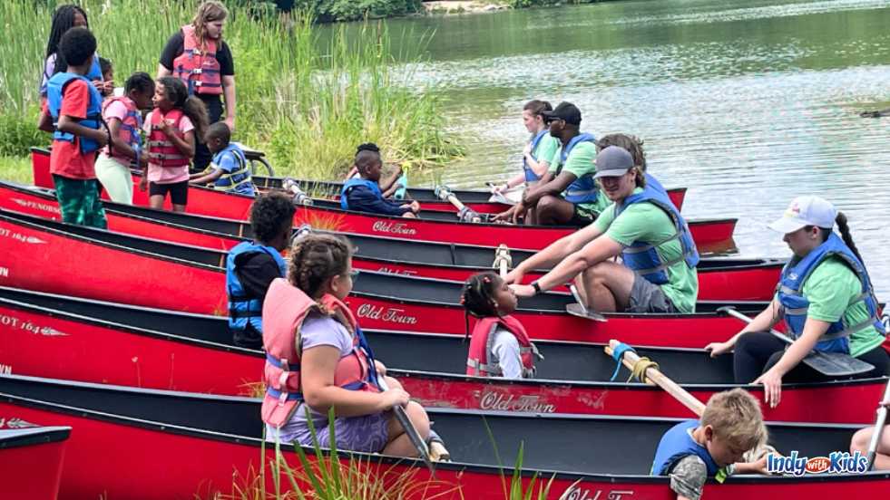 Healthplex Summer Camp Kids canoeing with counselors