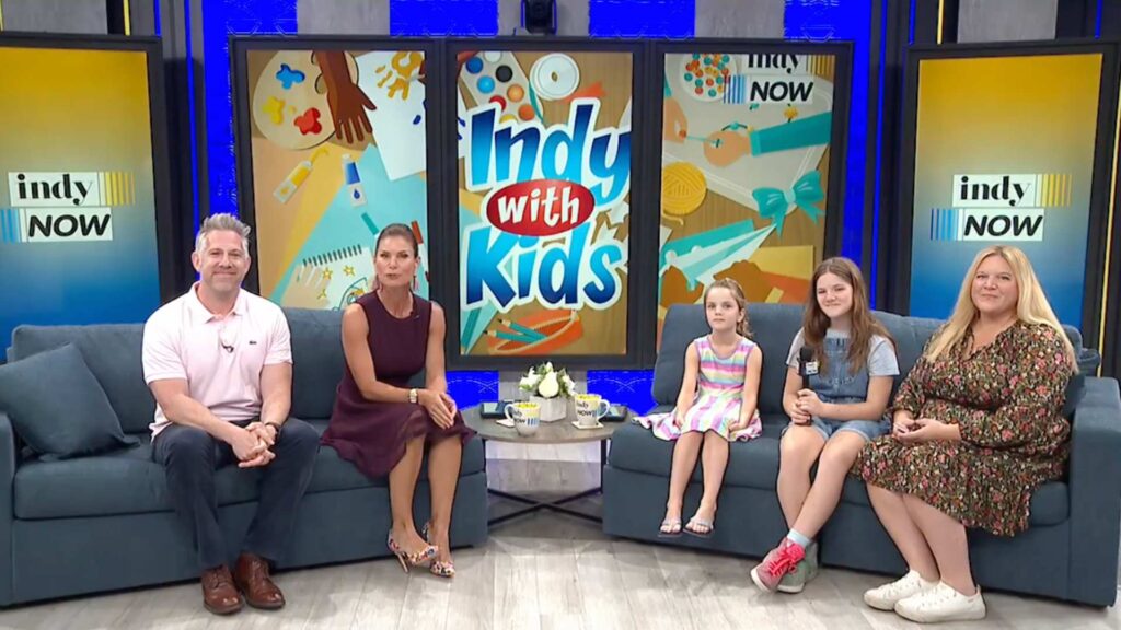 Katy Mann and Daughters Share Fall Fun in Shipshewana on Fox59’s Indy Now